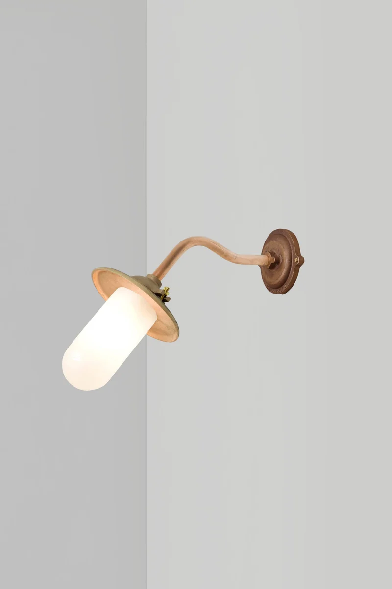 Exterior Bracket Light, Canted, 7685