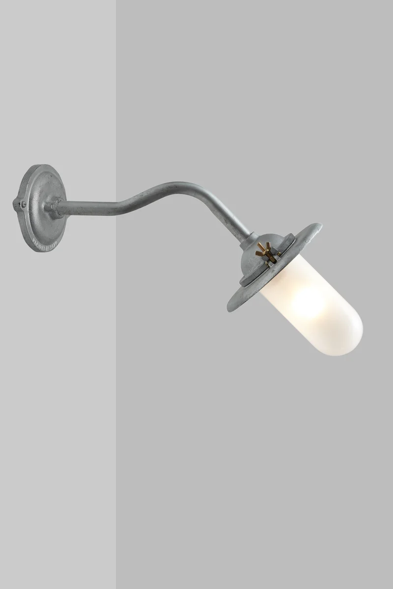 Exterior Bracket Light, Canted, 7685