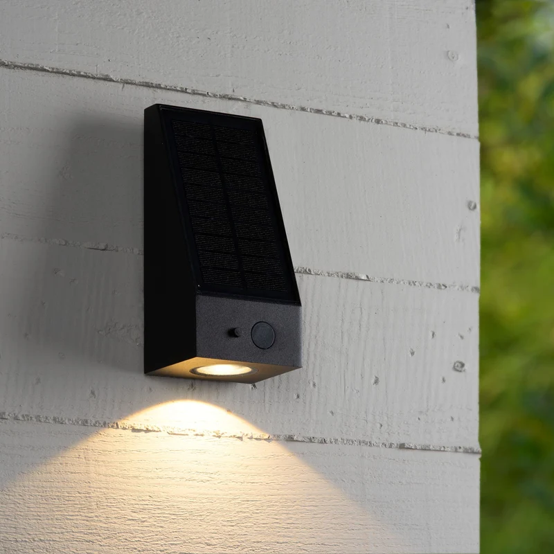 LED-Außenwandleuchte Irwin solarbetrieben IP54 mit Bewegungsmelder Schwarz