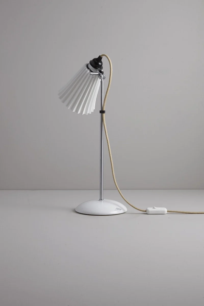 Hector Pleat Medium Table Light