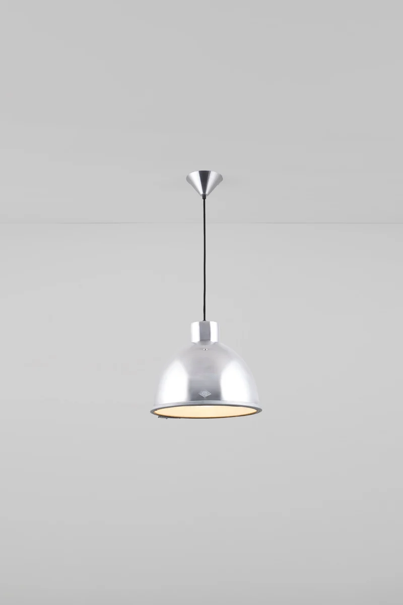 Giant 1 Pendant