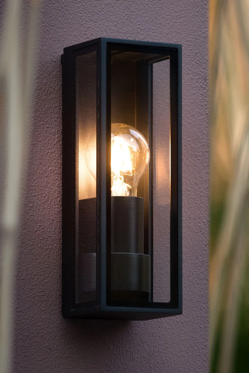 Außenwandleuchte Dukan IP65 Schwarz mit Glasschirm