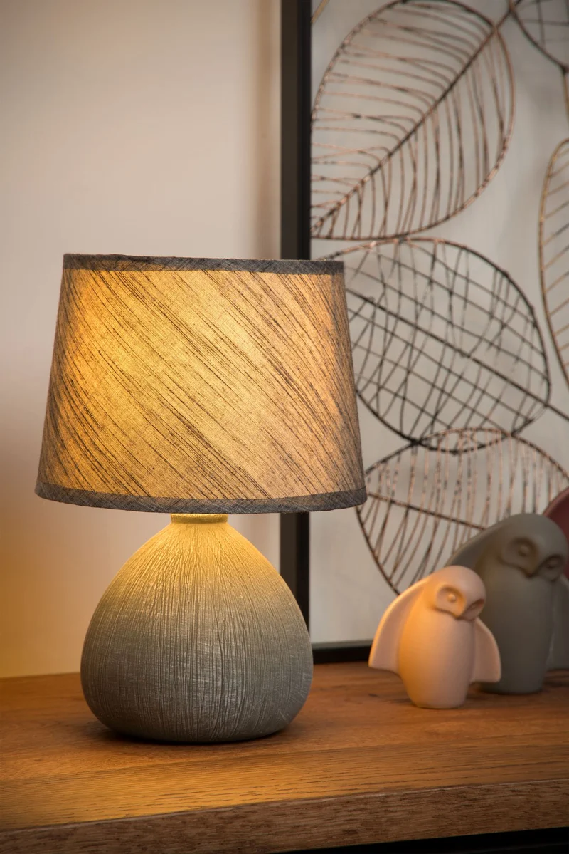 Tischleuchte Ramzi 1-flammig mit Stoffschirm und Keramikfuß