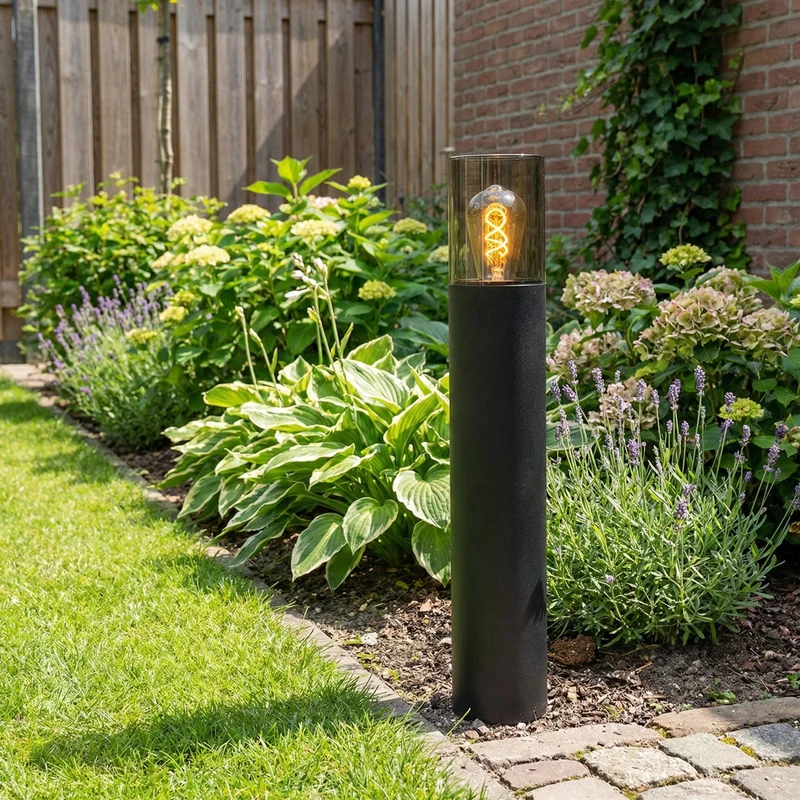 LED Garden Post - Stehende Außenleuchte mit Rauchglas | 50cm | Schwarz | IP54 – KALI