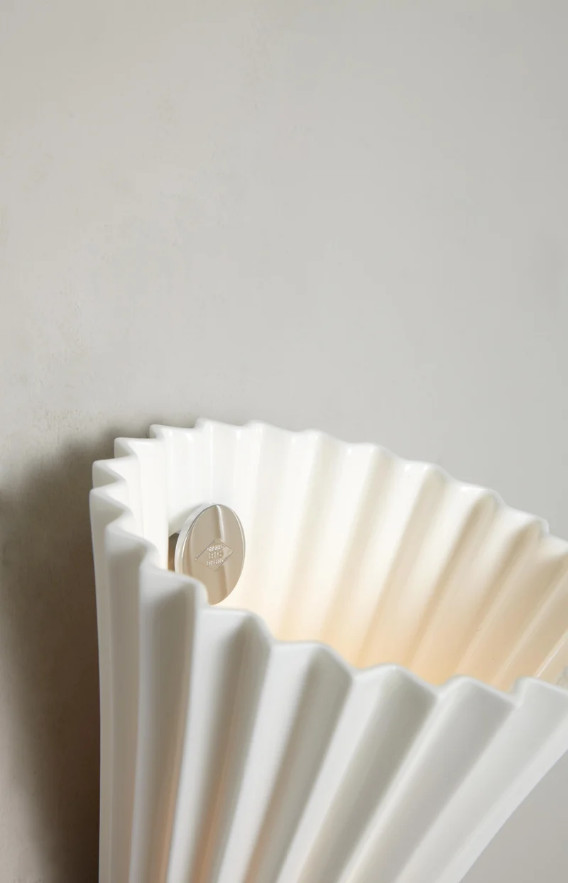 Portable Pleat Medium Wall Light