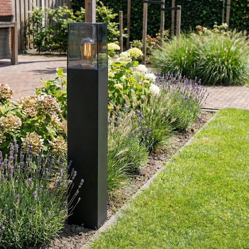 LED Garden Post - Stehende Außenleuchte mit Rauchglas | 50cm | Schwarz | IP54 – Denver
