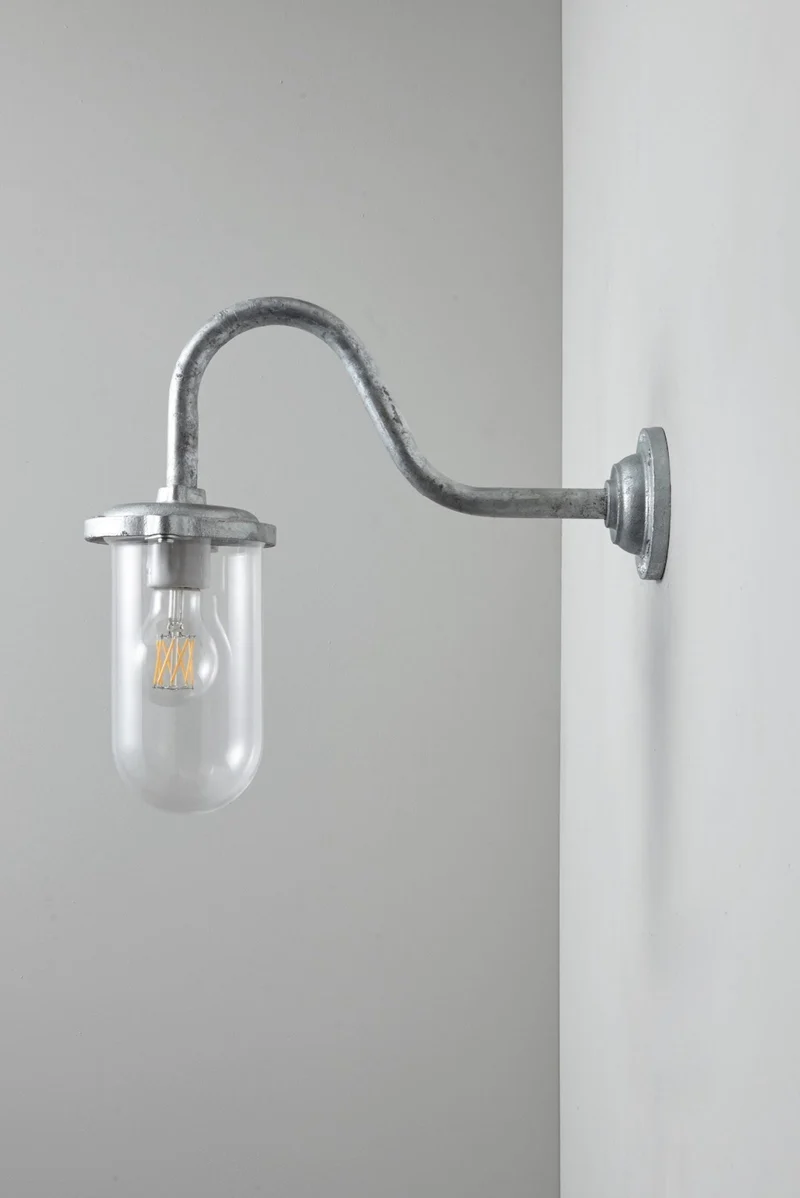 Bracket Light, 100W, Swan Neck 7672