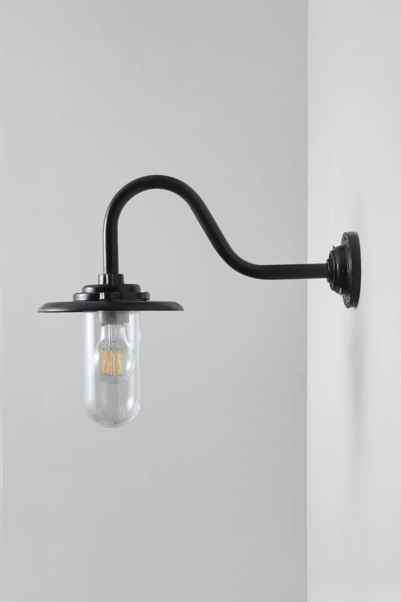 Exterior Bracket Light, 60W, Swan Neck 7677
