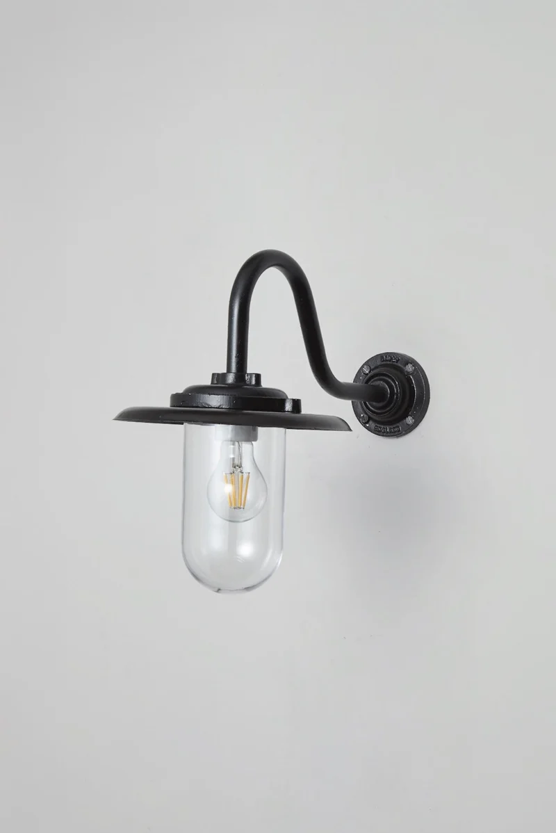 Exterior Bracket Light, 100W, 7677