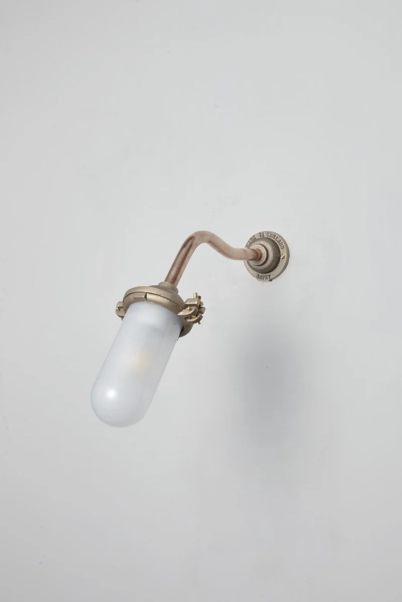 Exterior Bracket Light, Canted, 7684