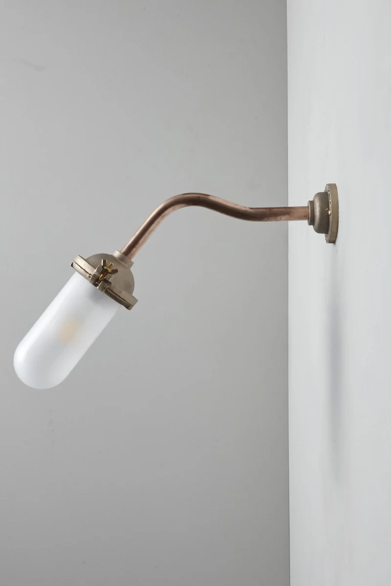 Exterior Bracket Light, Canted, 7684