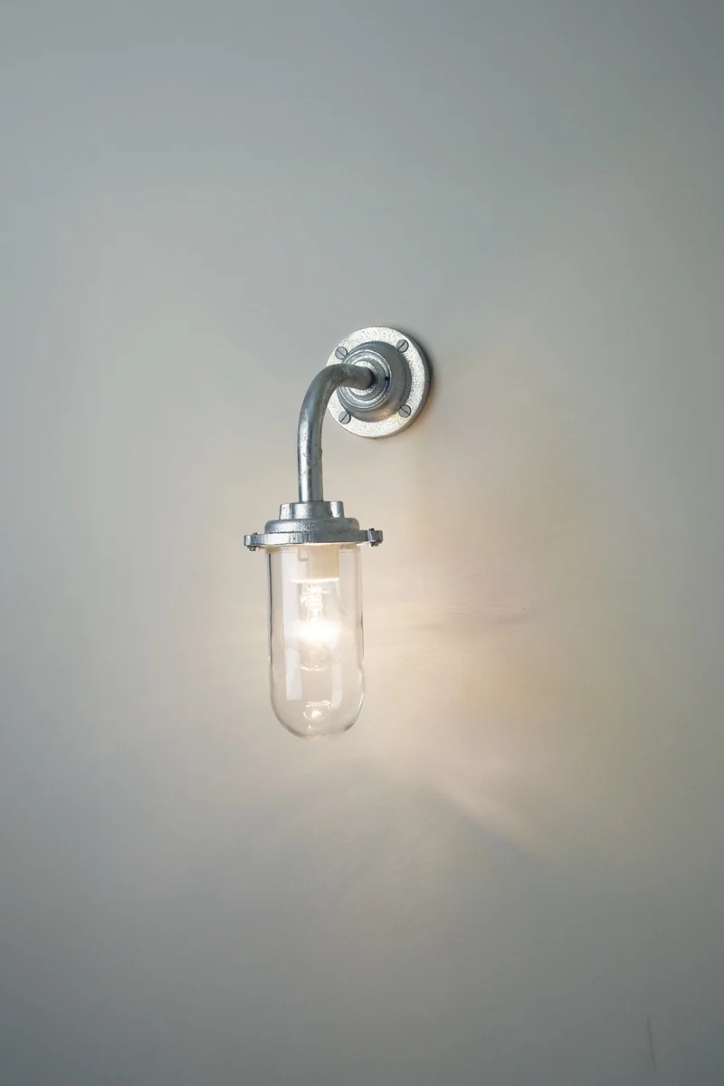 Bracket Light, 60W, 7672