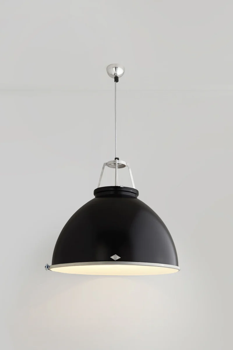 Titan Size 5 Pendant with Diffuser