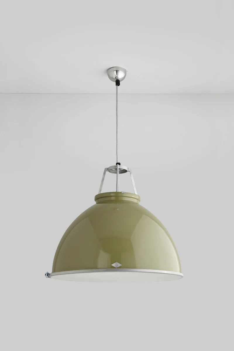 Titan Size 5 Pendant with Diffuser