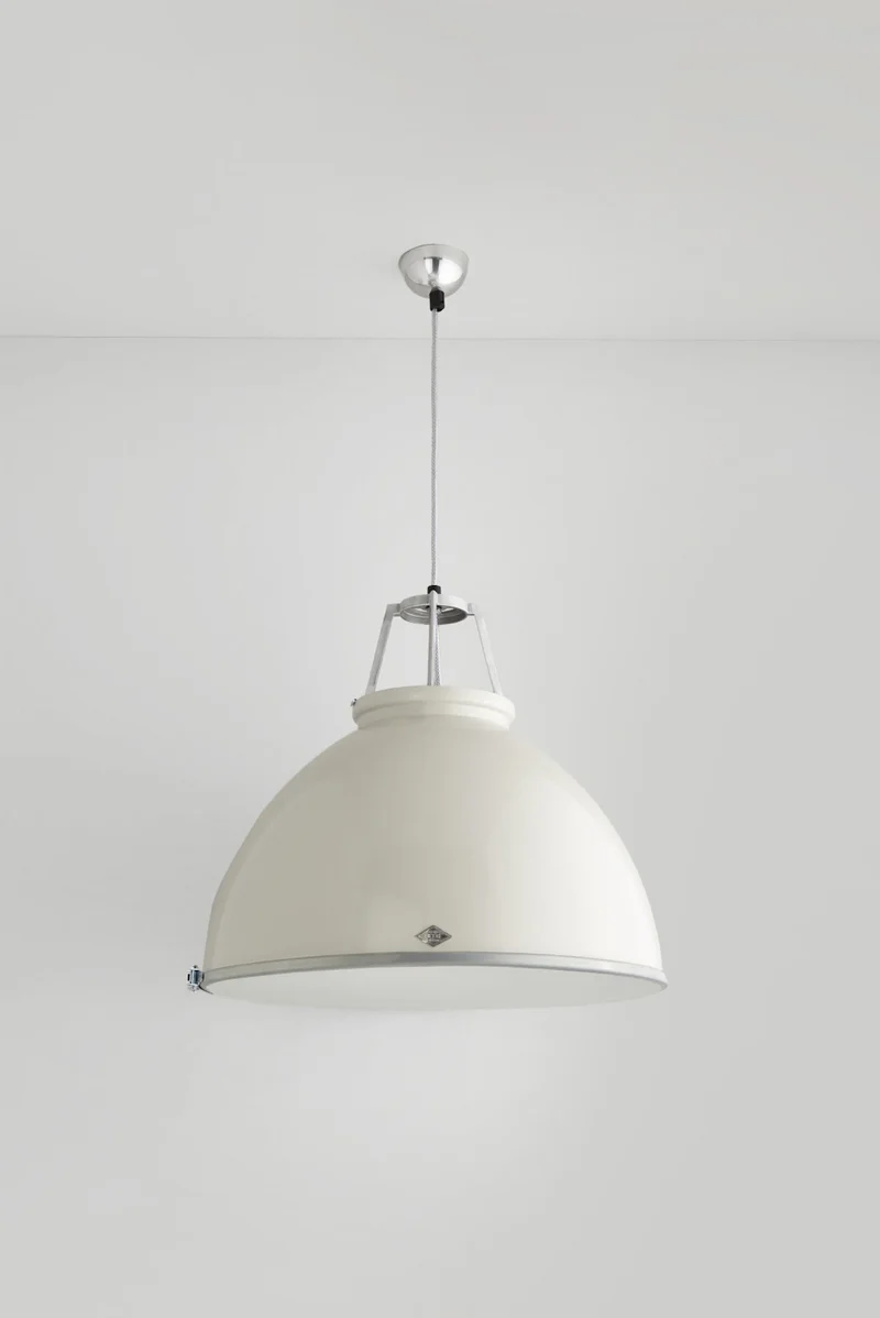 Titan Size 5 Pendant with Diffuser