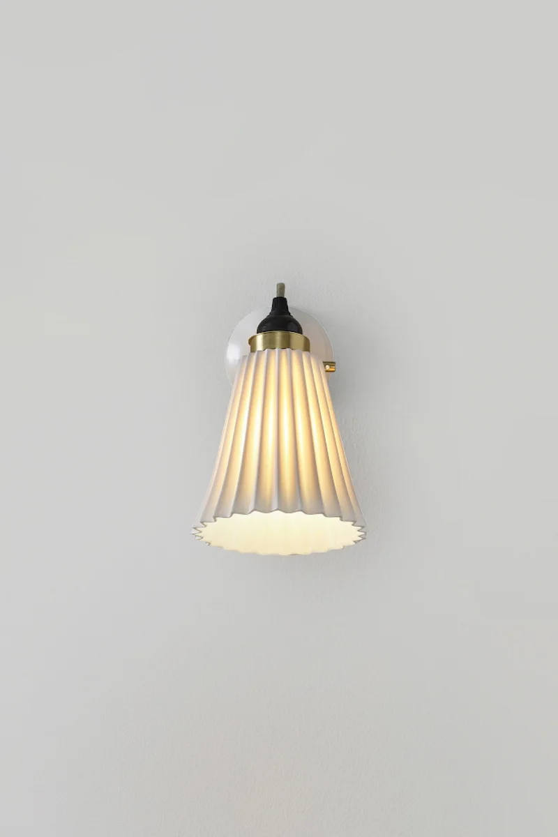 Hector Pleat Medium Wall Light, Brass