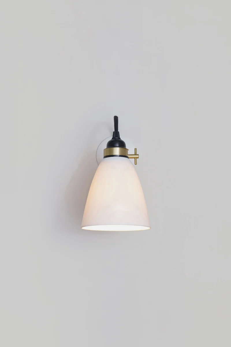 Hector 30 Wall Light