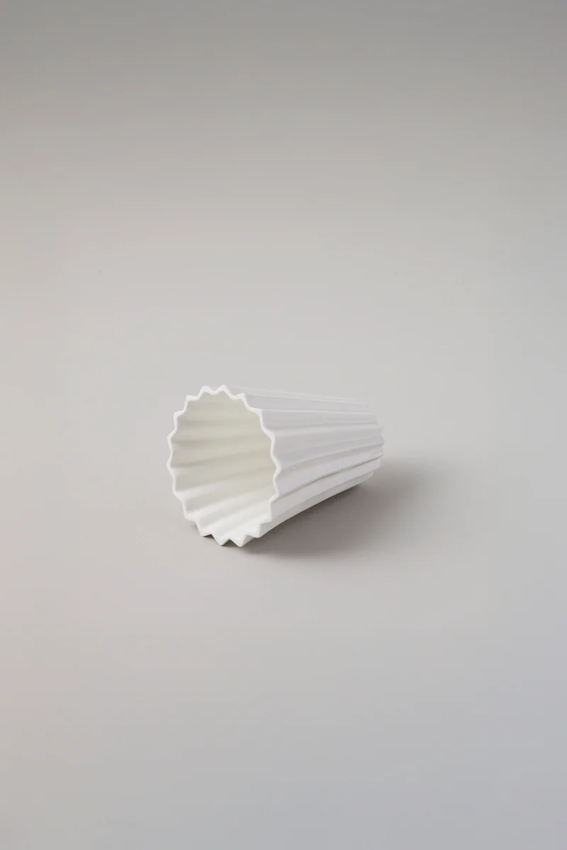 Hector Small Pleat Shade