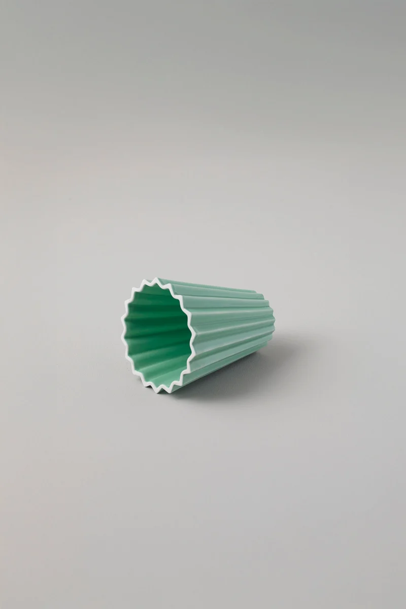 Hector Small Pleat Shade