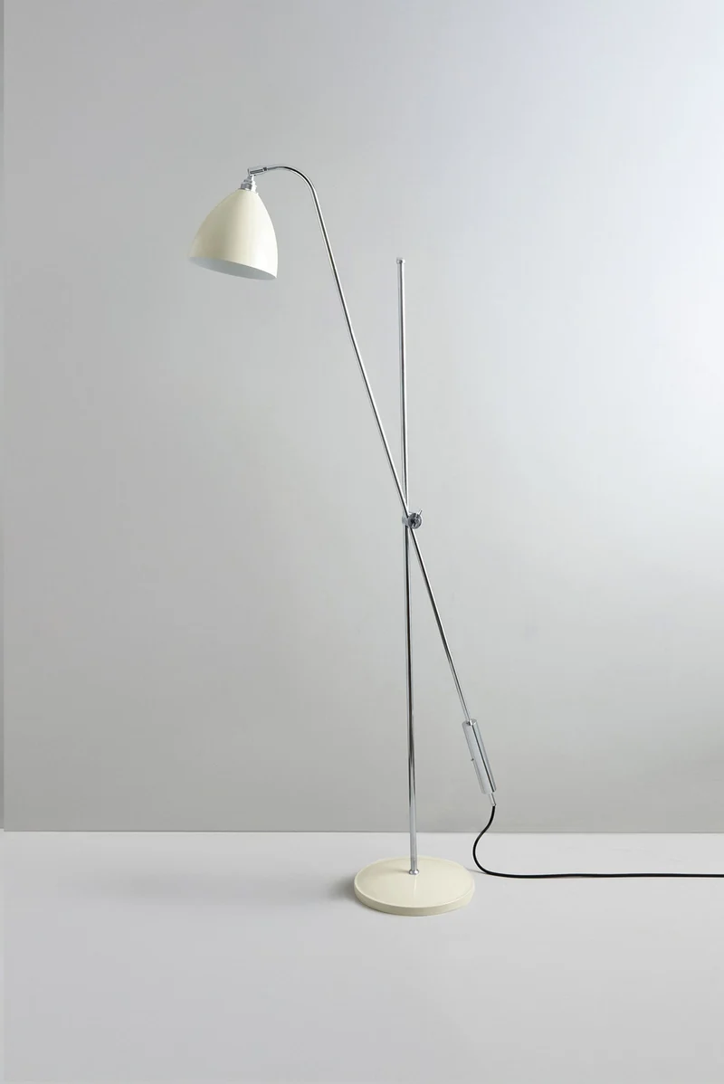 Task Overreach Floor Light