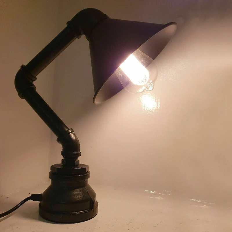 Steampunk Tischleuchte mit Wasserpfeifen Rohrlampen~2341