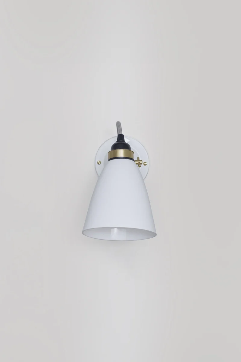 Hector 30 Wall Light, Switched