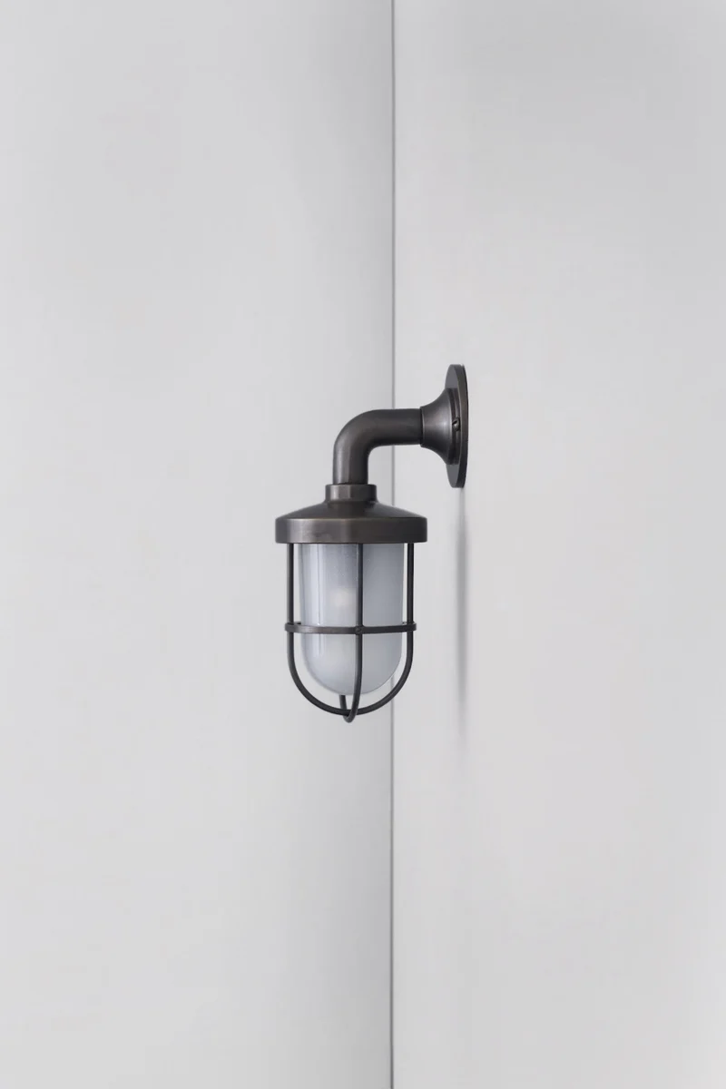 Miniature Weatherproof Ship's Well Glass Light 7207