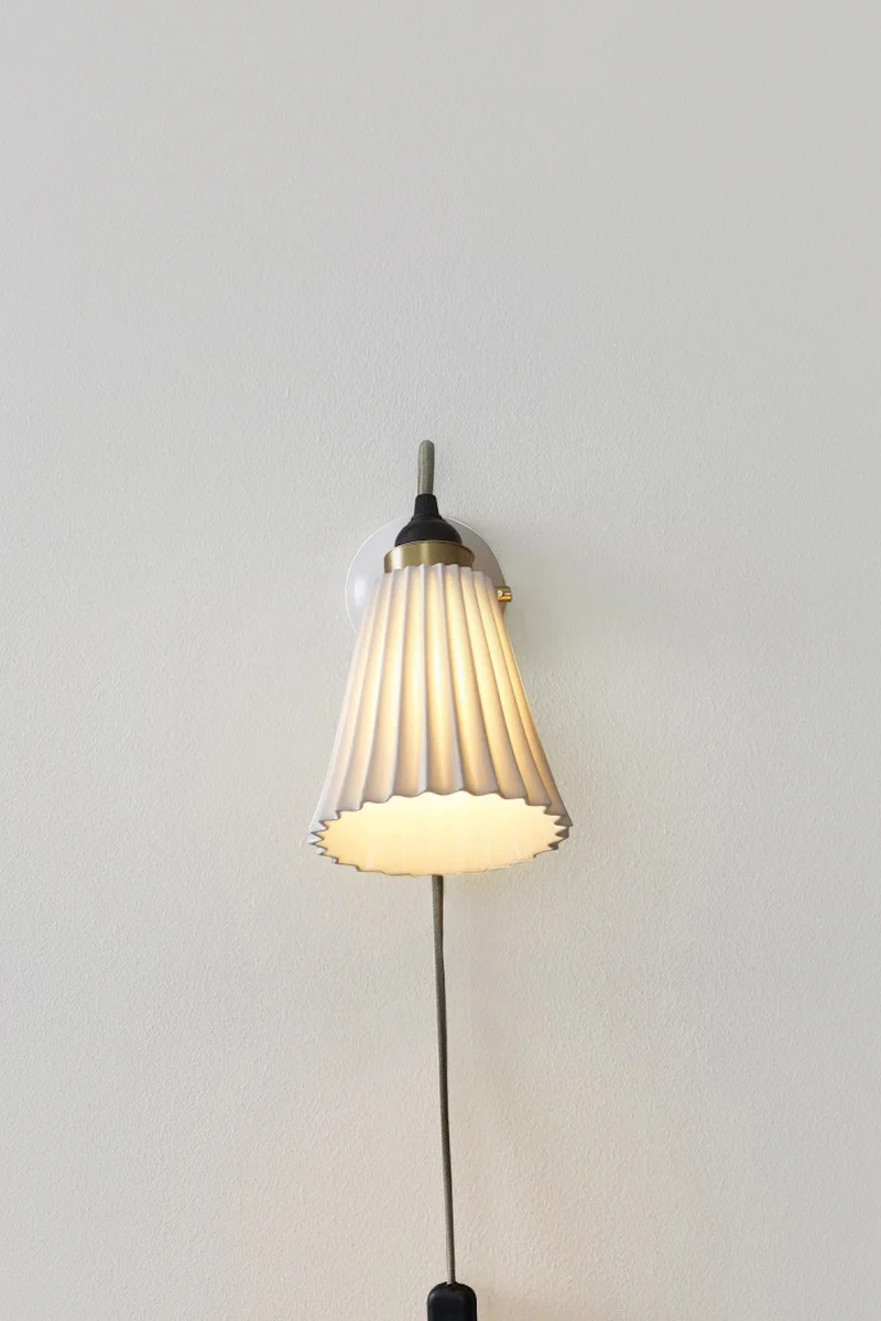 Hector Pleat Medium Wall Light, PSC, Brass