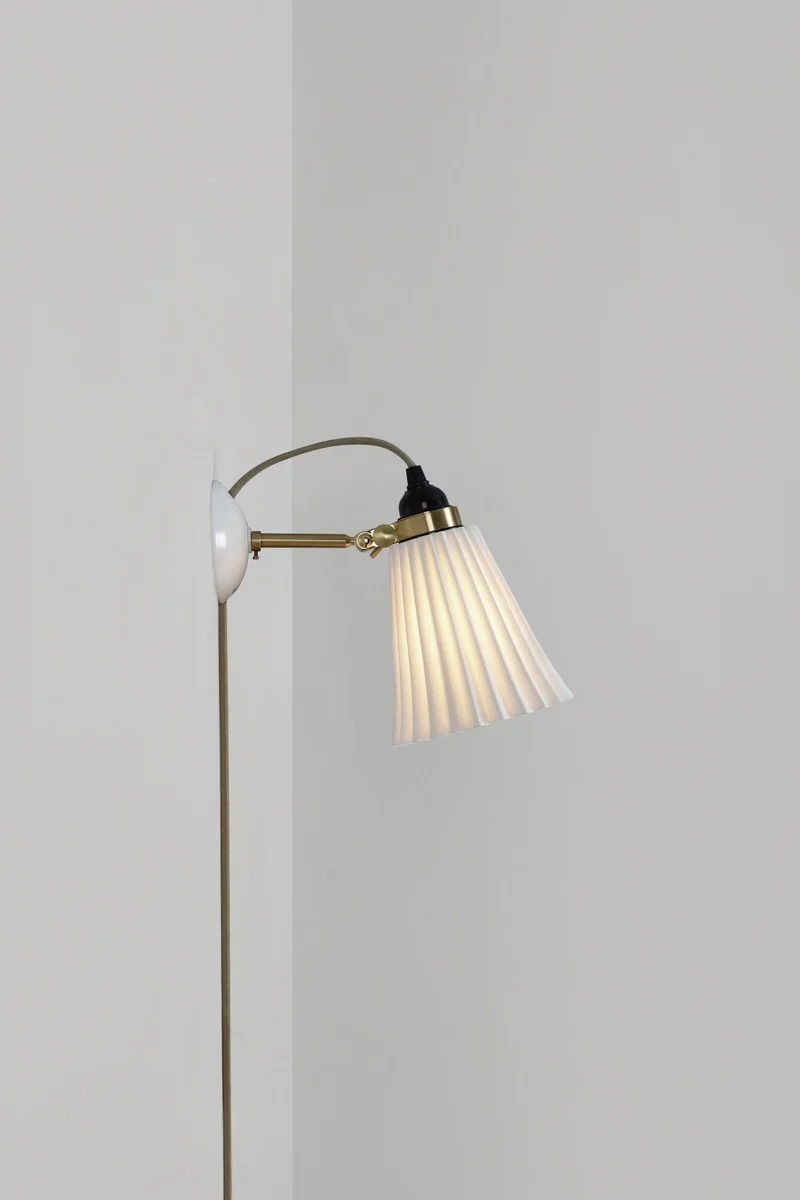 Hector Pleat Medium Wall Light, PSC, Brass