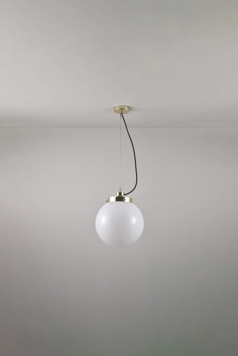 Medium Globe Pendant
