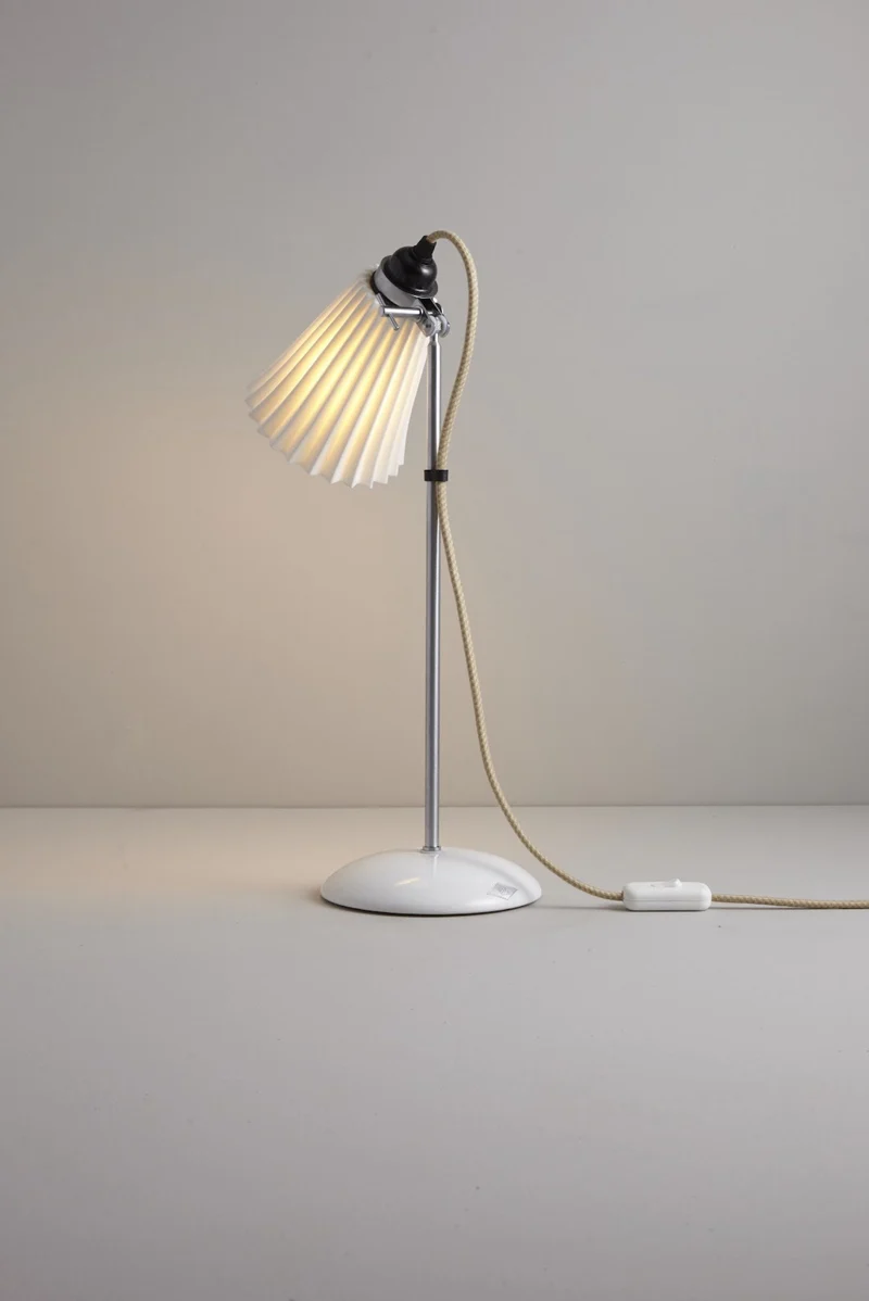 Hector Pleat Medium Table Light