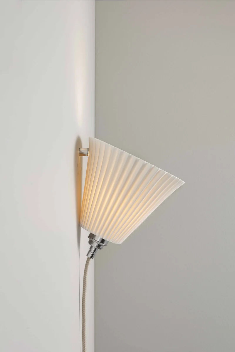 Portable Pleat Large Wall Light