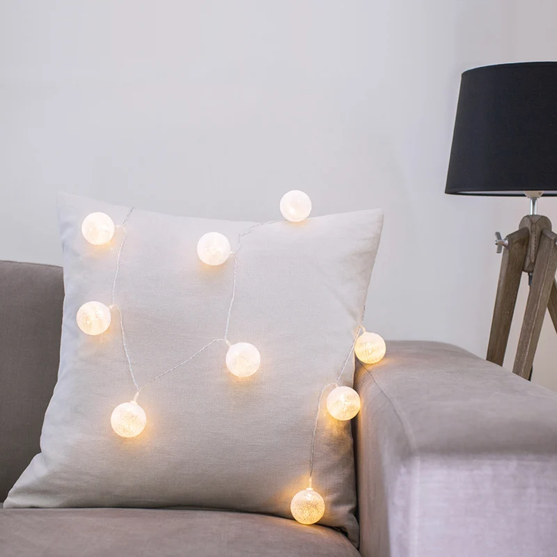 10er LED Cotton Ball Lichterkette weiß