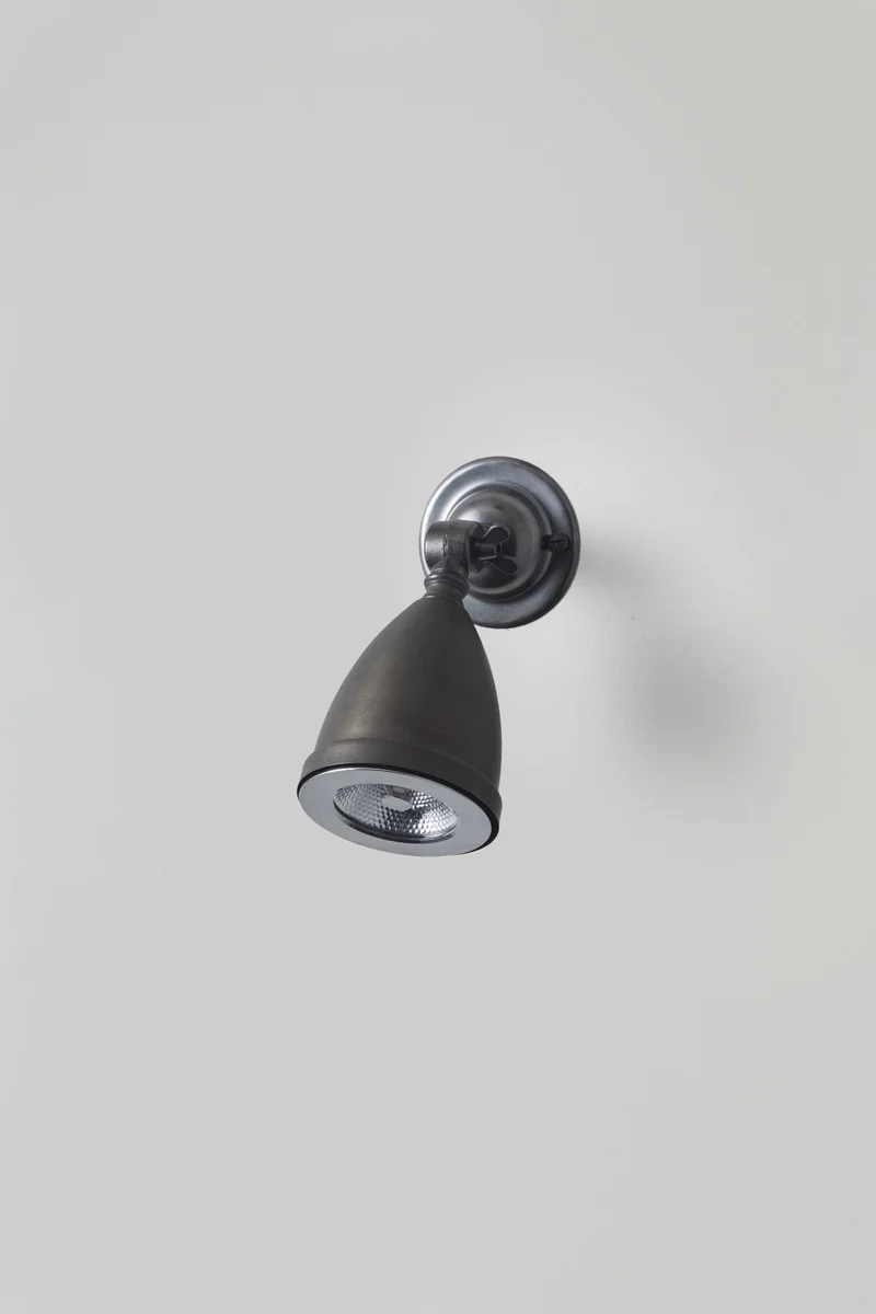 Whitby Spotlight, Shade & Remote Driver