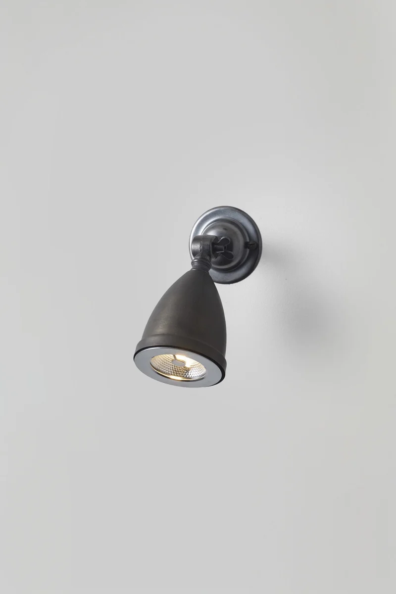 Whitby Spotlight, Shade & Remote Driver