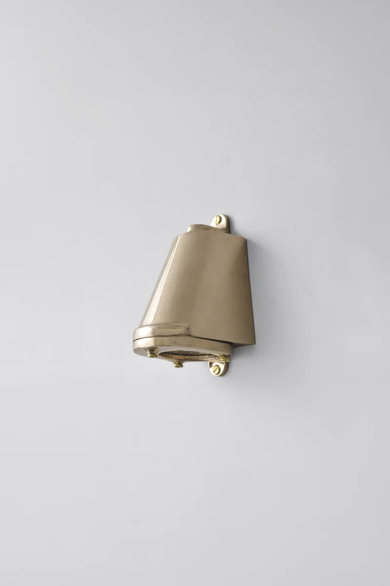 Mast Light, Low Voltage