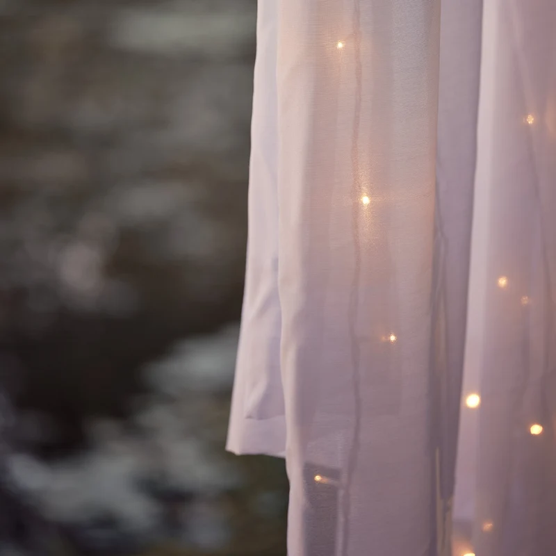 Batteriebetriebene 50er Mikro-LED-Lichterkette in Warmweiß für Innen & Außen