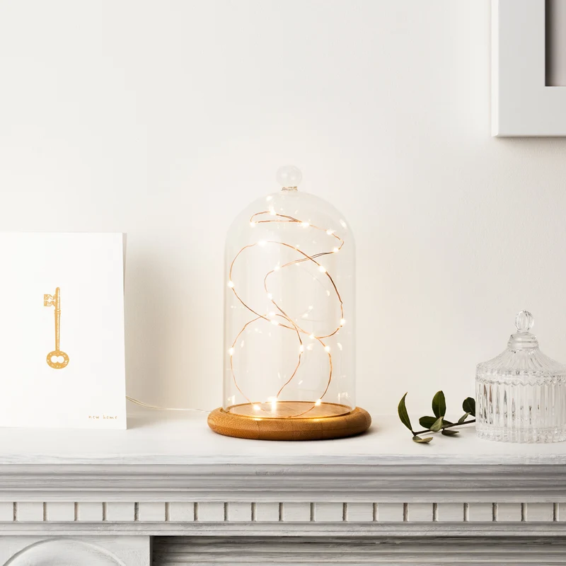 Batteriebetriebene 20er Mikro-LED-Lichterkette auf Kupferdraht in Warmweiß