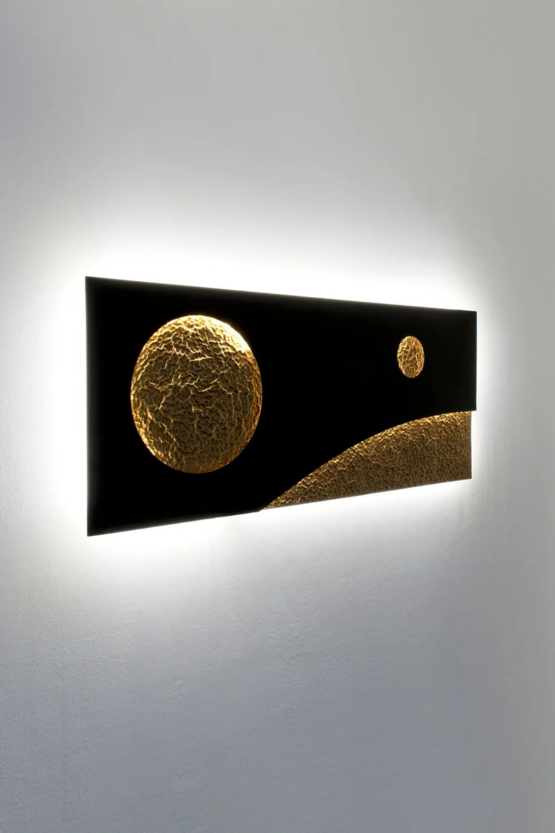LED-Wandlampe Universo Spettro dimmbar gehämmert 150x2,5cm