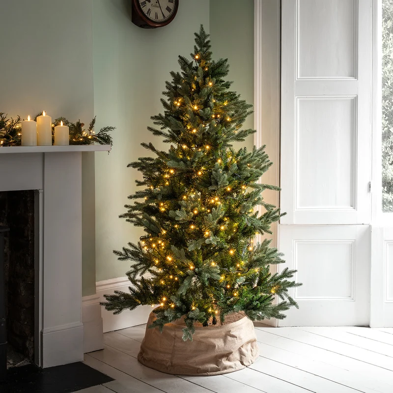 Essential Connect 50m 500er LED Lichterkette warmweiß koppelbar grünes Kabel