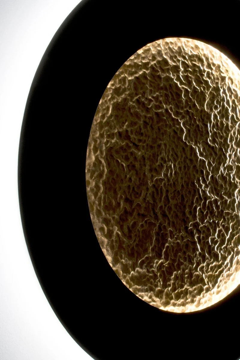 LED-Wandleuchte Luna Apertura L dimmbar gehämmert Rund