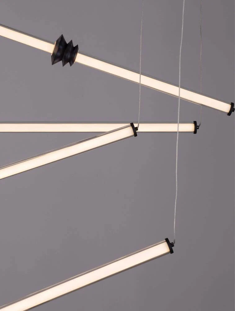Stalactite LED Pendelleuchte 6-flammig Ø 150cm 3000K Schwarz