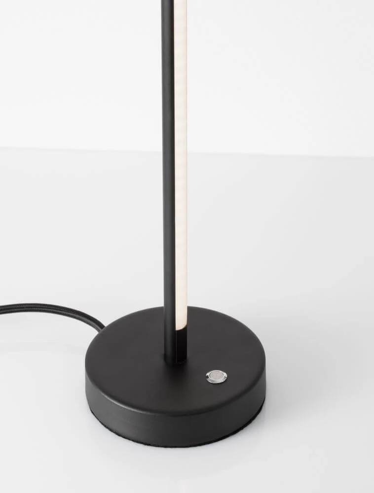 Colby LED Tischleuchte 3000K Schwarz