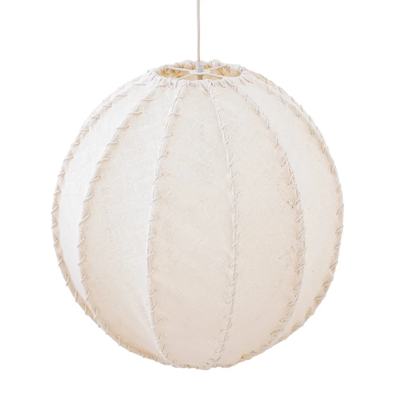 Pendelleuchte aus Jute und Eisen mit Cremeton und Flechtoptik in Kugelform, L – Myka | PTMD