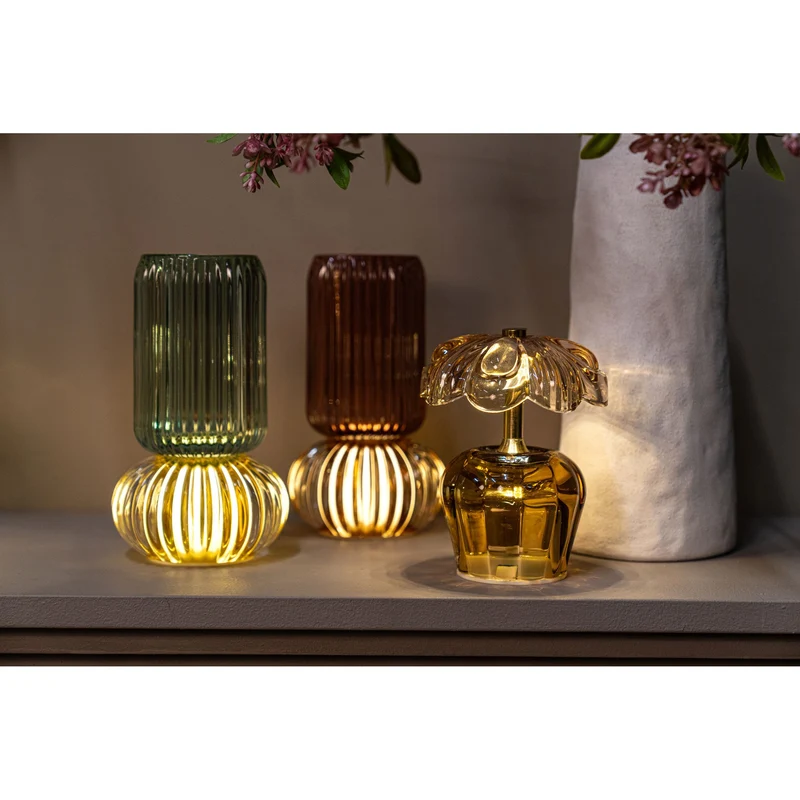 LED-Leuchte – Blütenform Design, Gras Material, Braun Farbe – Kaydie | PTMD