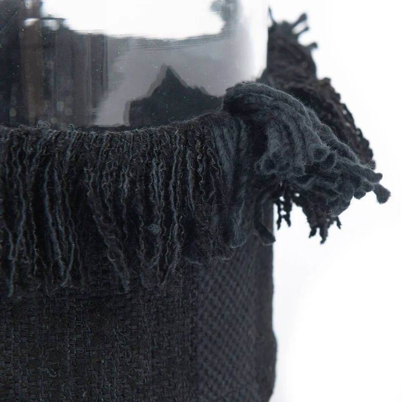 Windlicht – Samtmaterial, Dekorativer Glasbehälter, Schwarze Farbe, XL – Oh My Gee | Bazar Bizar Antwerp