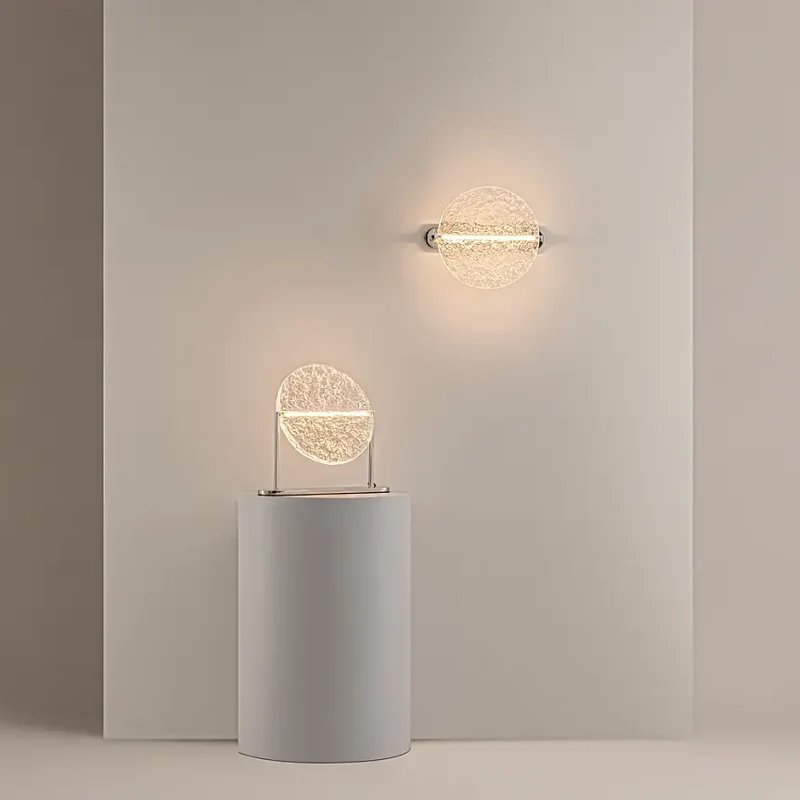 Wandleuchte – Chromfarbenes Metall, Acrylschirm, 360° Licht, 7 W Leistung, 11 cm Höhe - Mangata | Maytoni