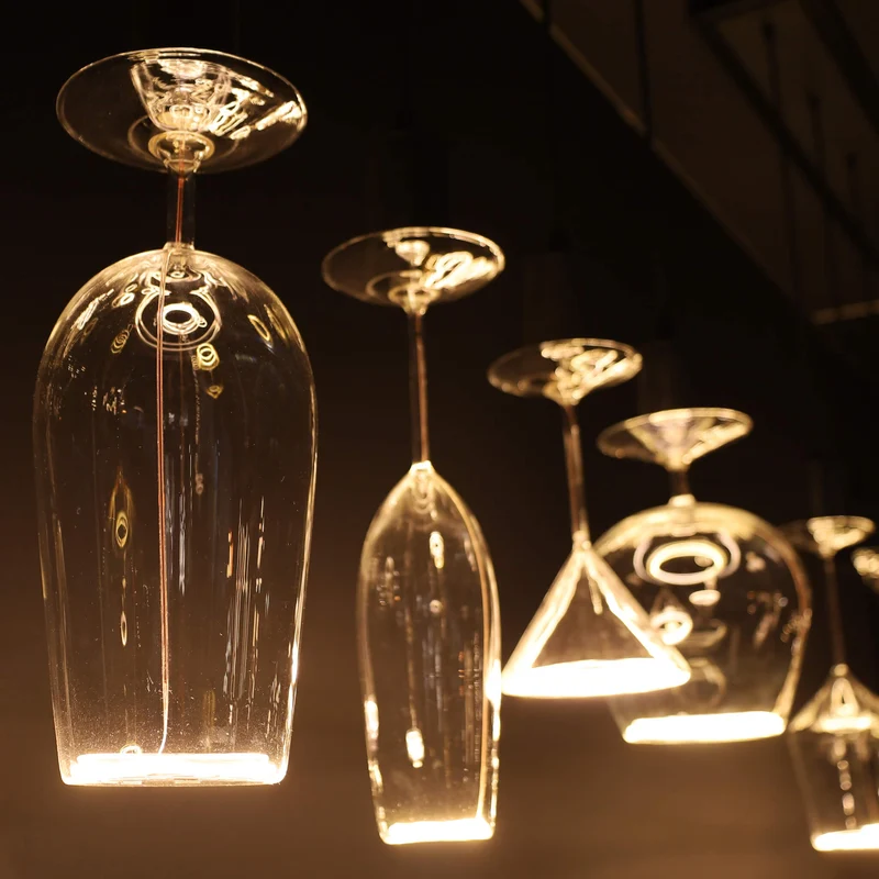 Leuchtmittel 6W, E27 Fassung - Floating Martini klar | SEGULA
