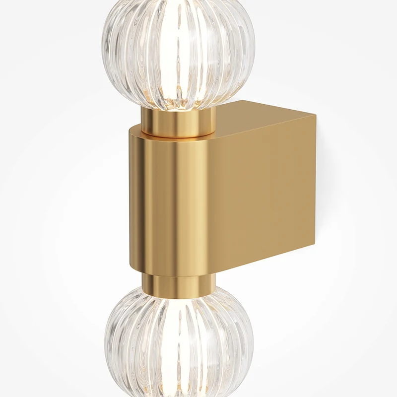 Wandleuchte – Goldmetall, Langes Glas, 76 cm Höhe - Amulet | Maytoni