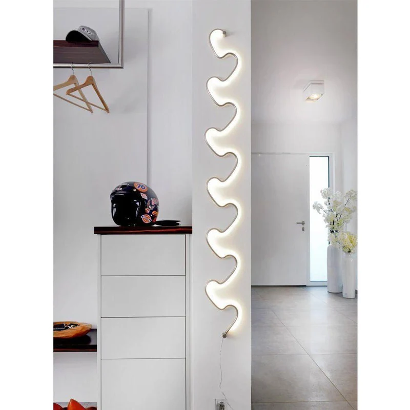 Wandleuchte stufiges Metallprofil architektonische Struktur integrierte LED-Technik – STEP | Sompex